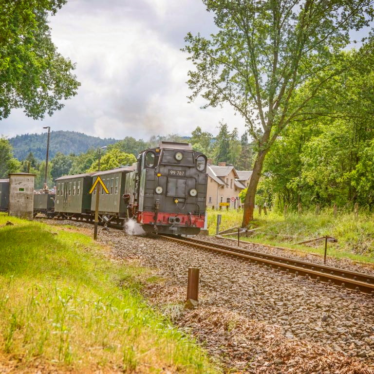 Titelbild für Eisenbahnromantik & Umgebindehäuser – Zittauer Gebirge